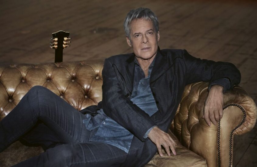 Baglioni: l’arte, la storia personale e il gossip
